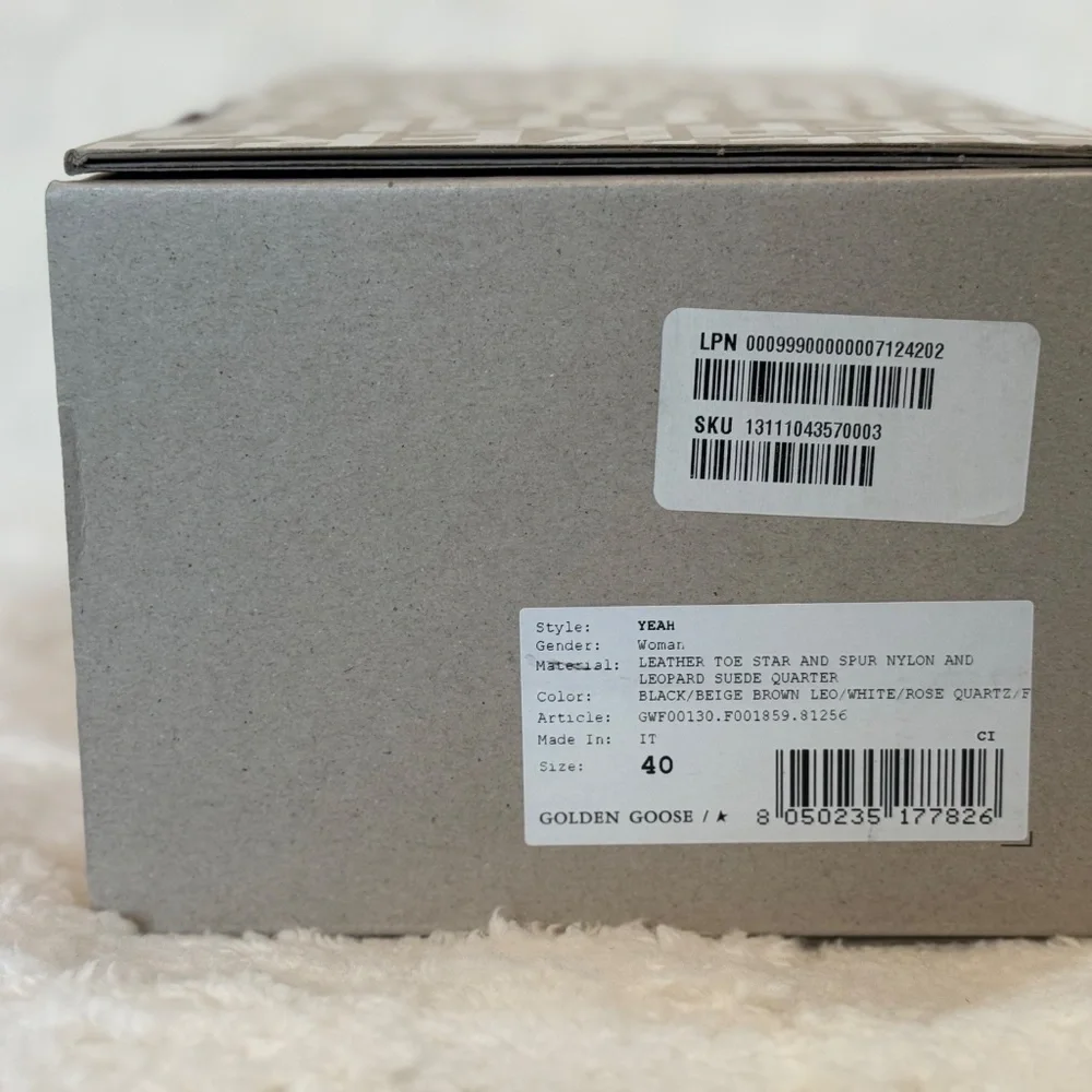 Golden Goose Women’s Shoe Size 40 NWT - Picture 10 of 11